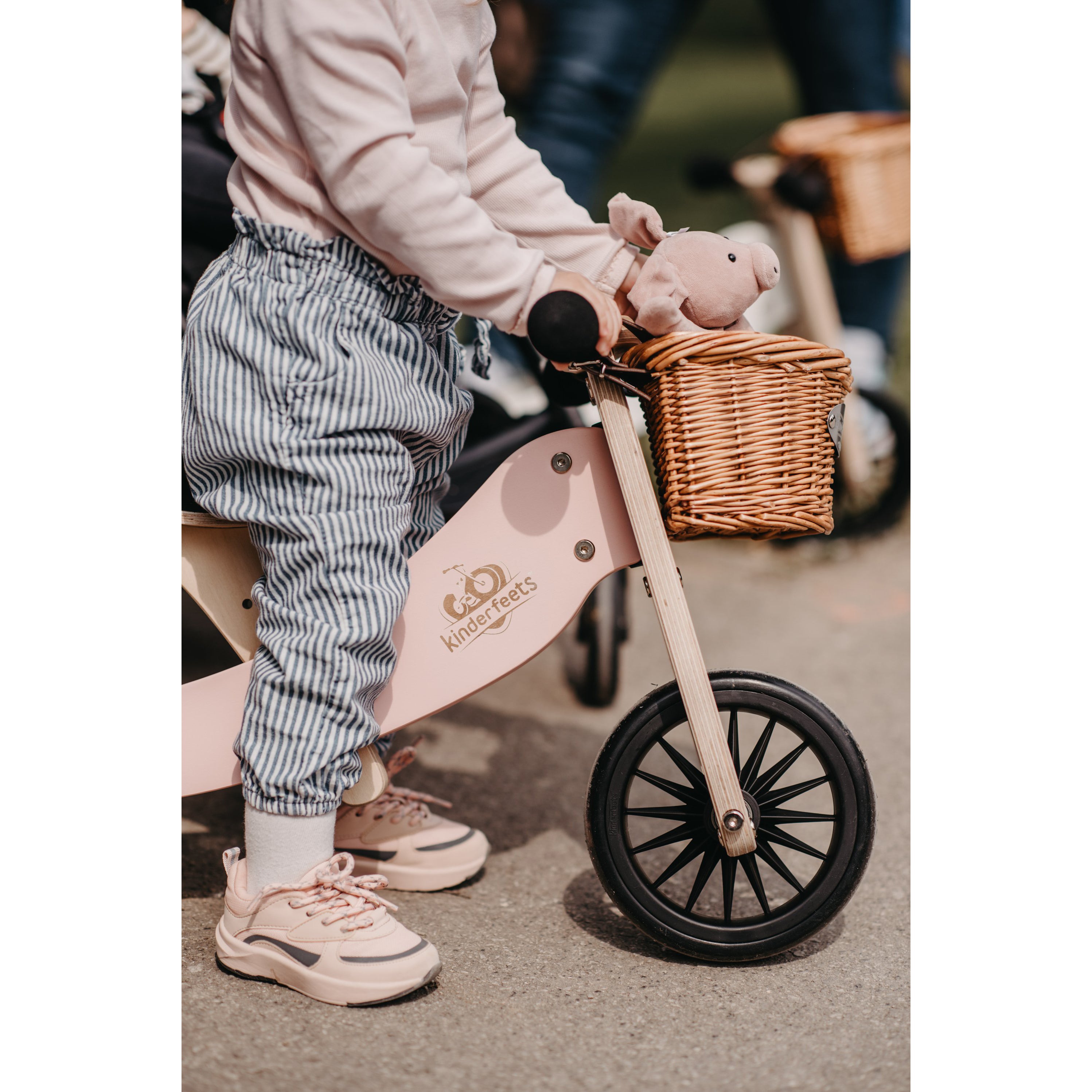 kinderfeets-2-in-1-tiny-tot-plus-tricycle-&-balance-bike-rose-kinf-03603 (3)