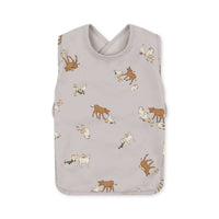 konges-sløjd-comea-big-bib-farm-blue-kong-w22ks1022-fb- (1)
