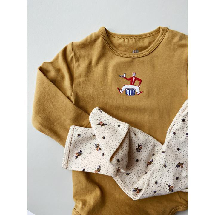 konges-sløjd-cue-3-pack-body-embroidery-tan-mustard-beige- (3)