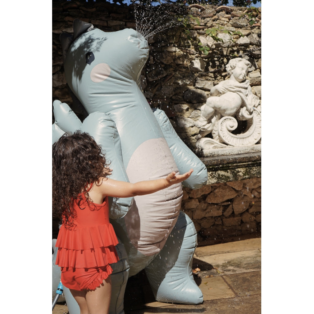 konges-sløjd-dragon-sprinkler-shades-of-green-kong-s22ks3155-sg- (3)