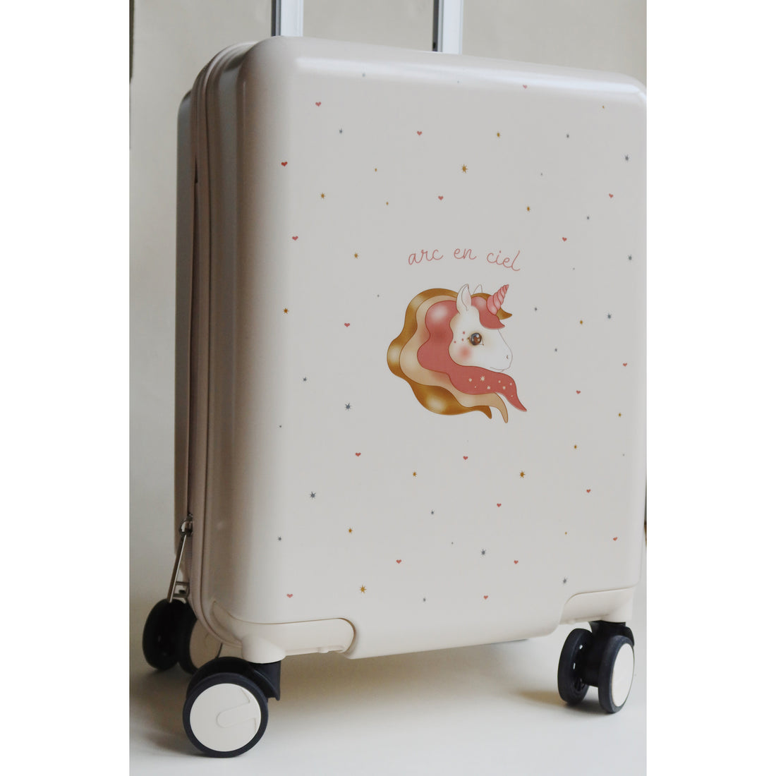 konges-slojd-travel-suitcase-arc-en-ciel-kong-ss23ks4446-aec