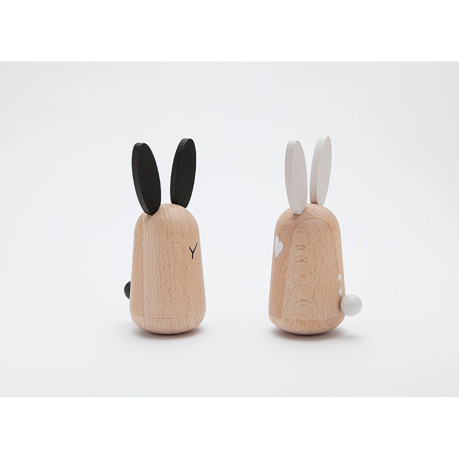 kukkia-a-pair-of-loving-musical-rabbits- (6)