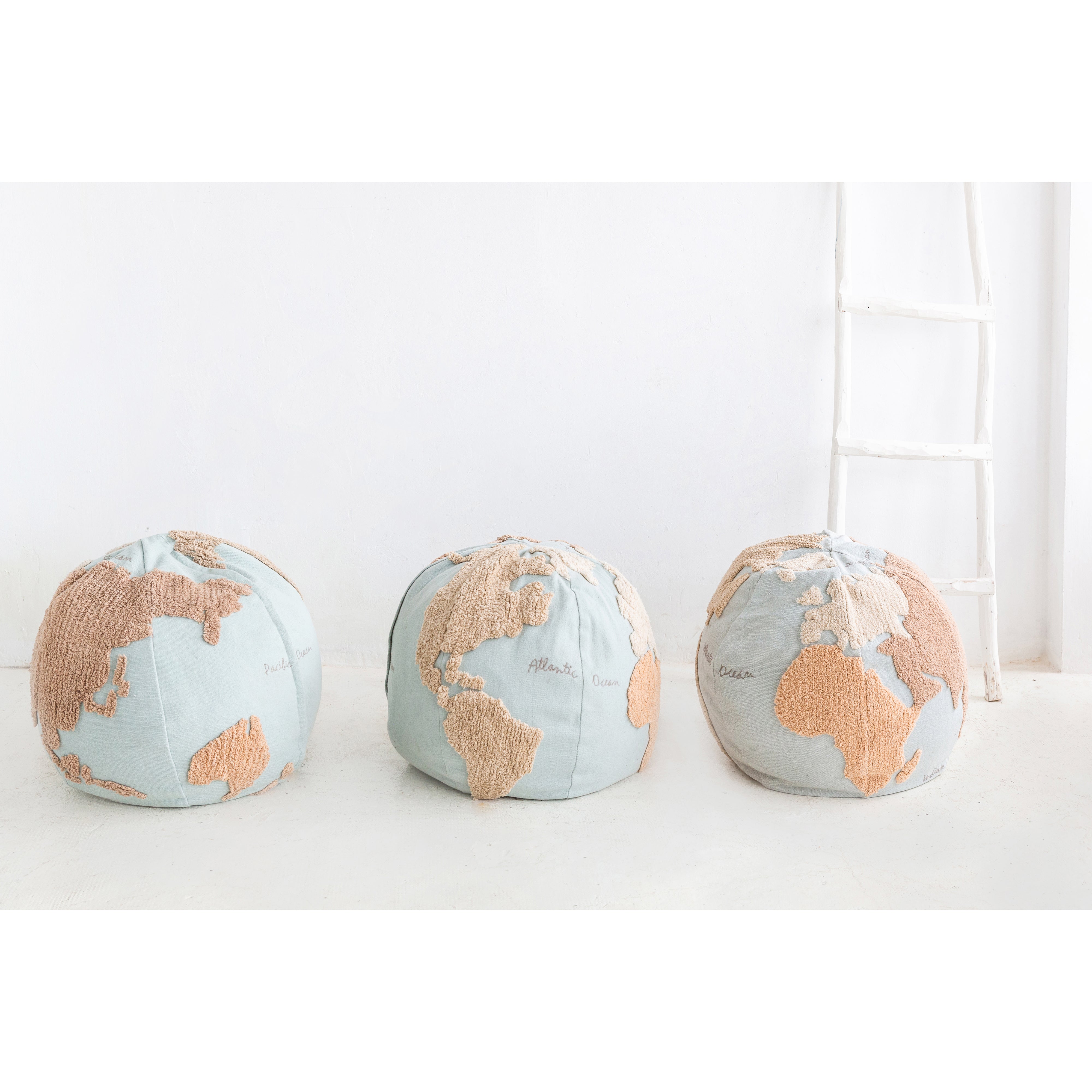 lorena-canals-back-to-school-world-map-machine-washable-pouffe- (8)