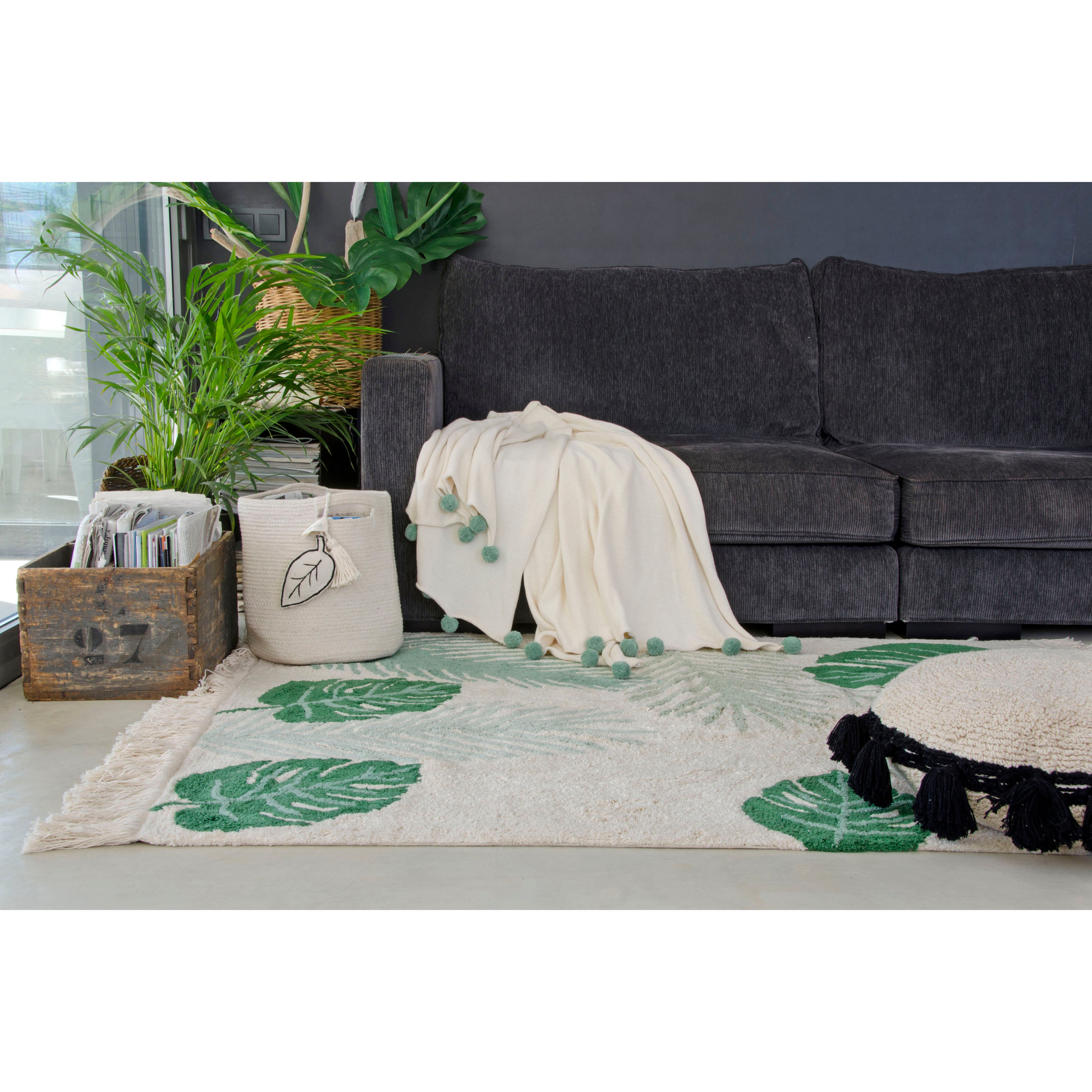 lorena-canals-circle-black-machine-washable-cushion- (6)