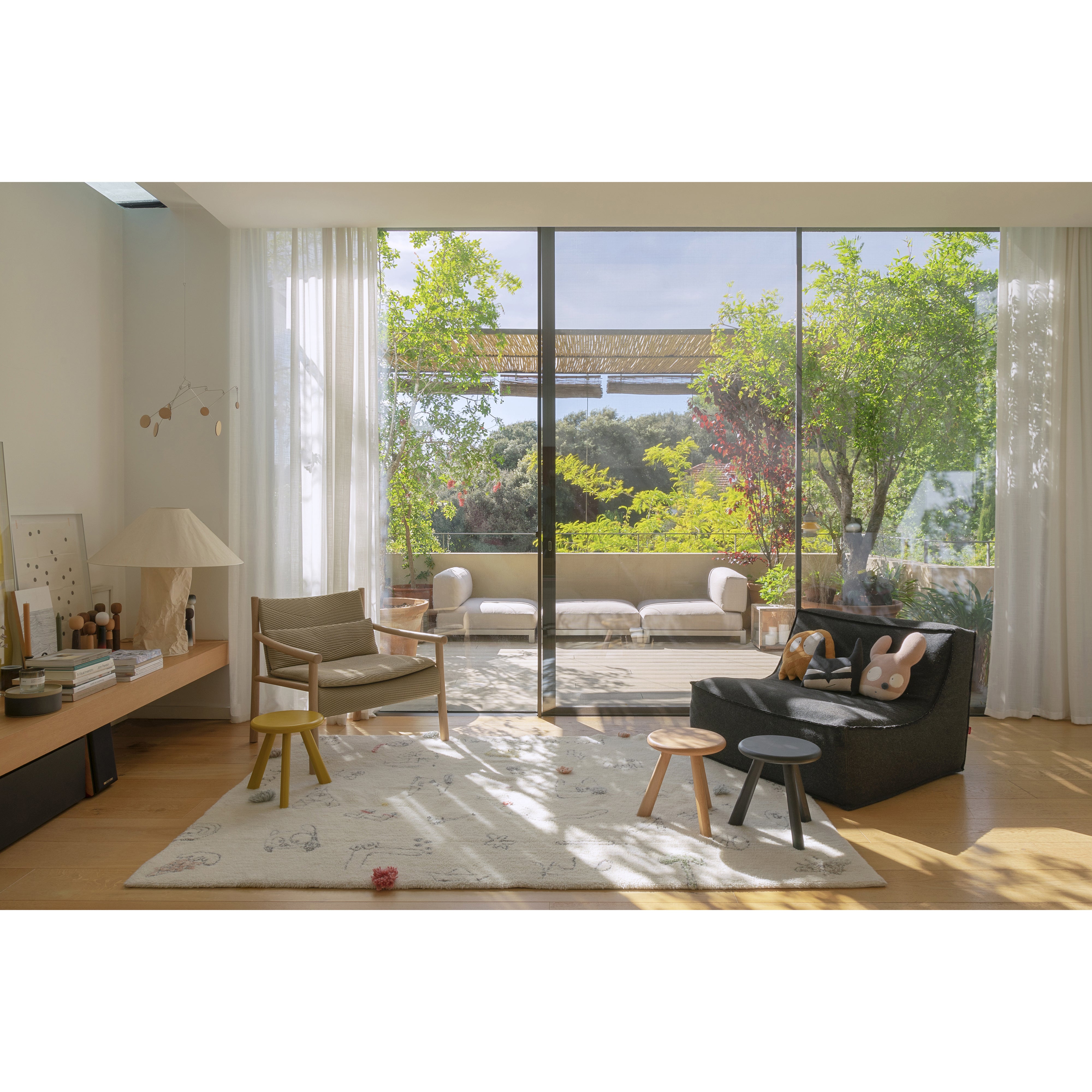 lorena-canals-ghosty-machine-washable-knitted-cushion- (11)