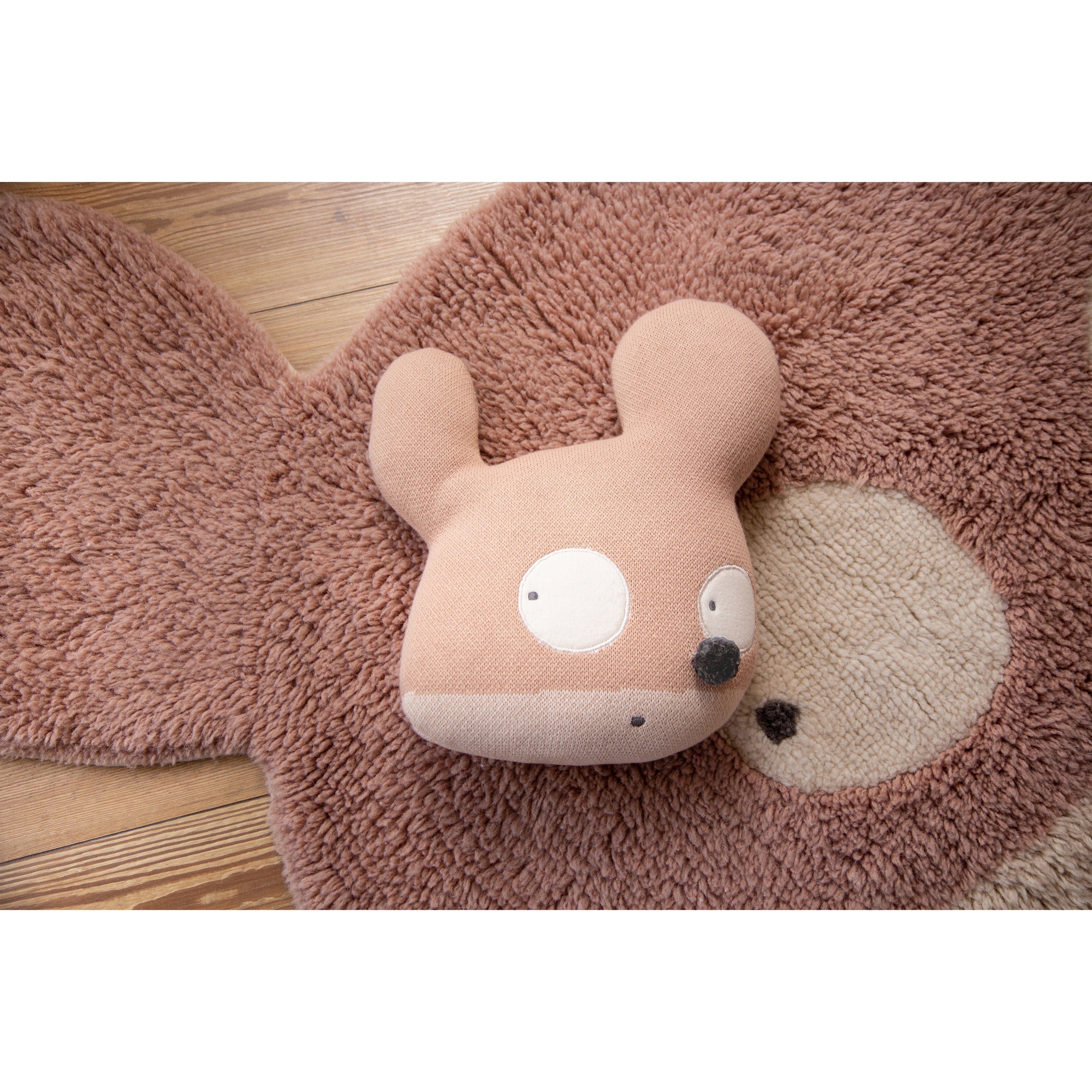 lorena-canals-miss-mighty-mouse-machine-washable-knitted-cushion- (7)