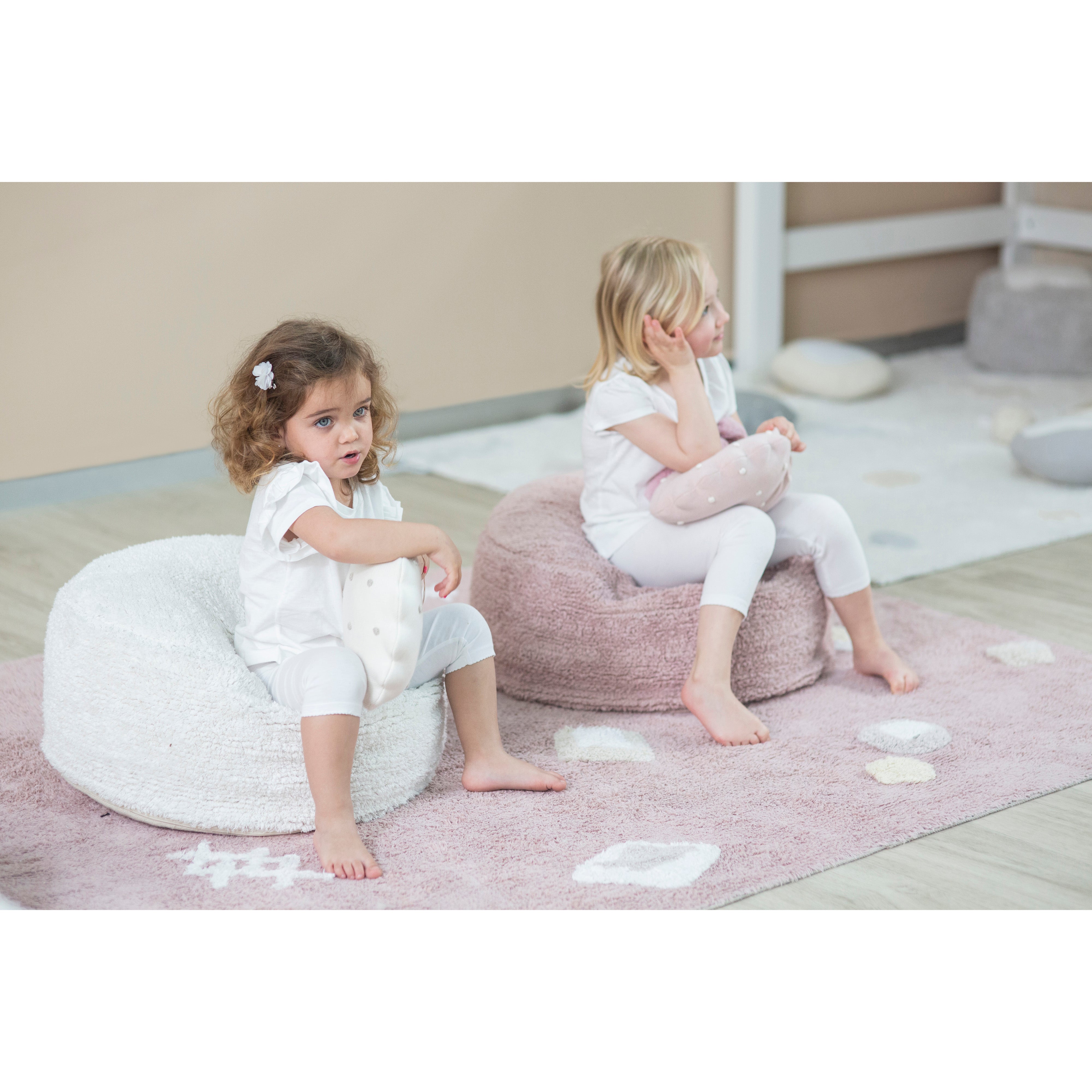 lorena-canals-pyjama-party-chill-vintage-nude-machine-washable-pouffe- (28)