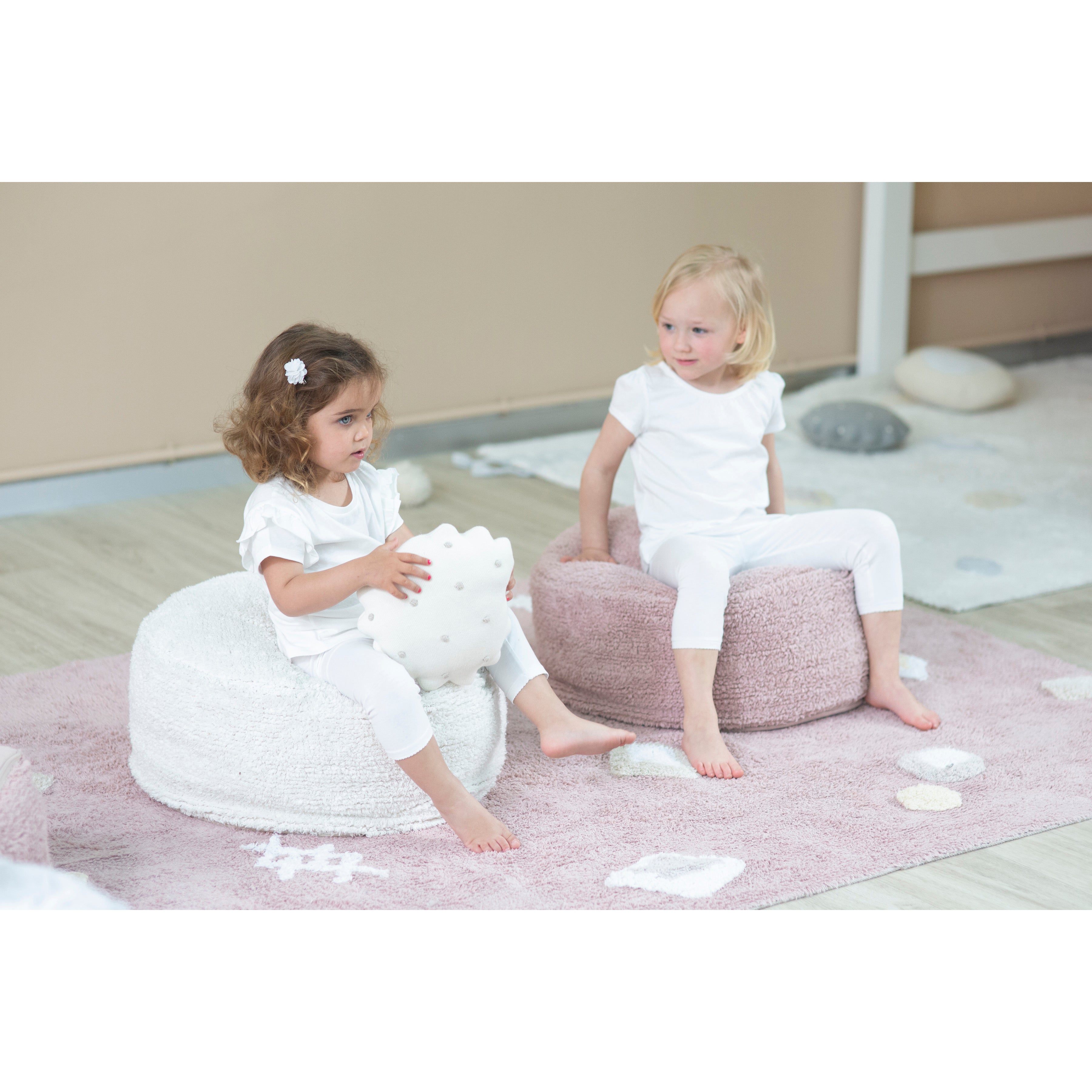 lorena-canals-pyjama-party-chill-vintage-nude-machine-washable-pouffe- (18)