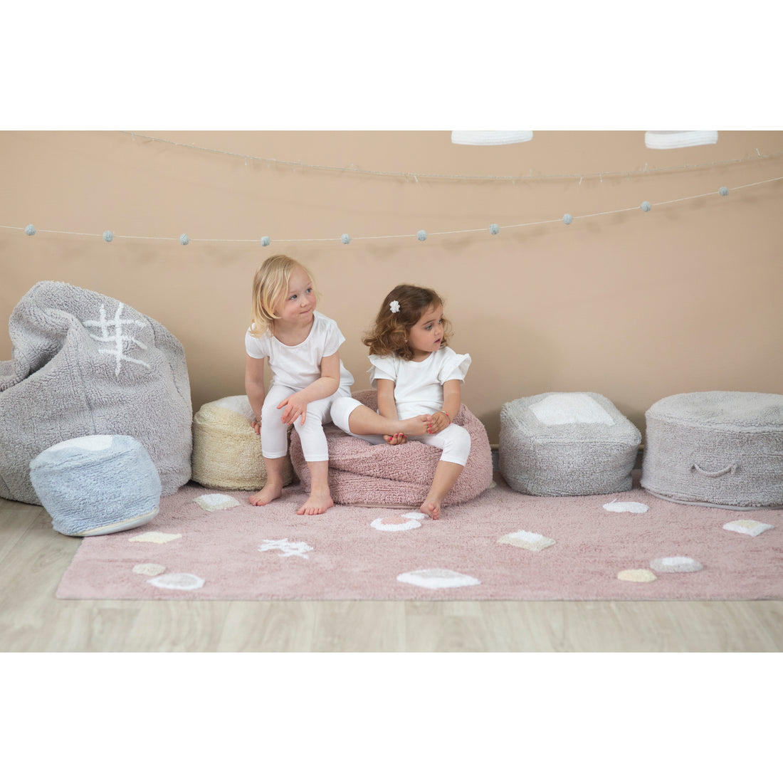 lorena-canals-pyjama-party-marshmallow-square-pearl-grey-machine-washable-pouffe- (12)