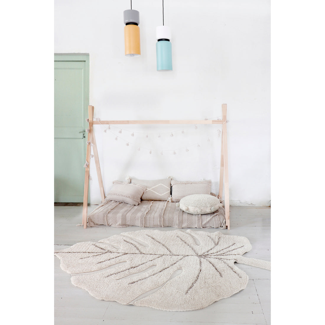 lorena-canals-re-edition-monstera-natural-machine-washable-rug- (10)
