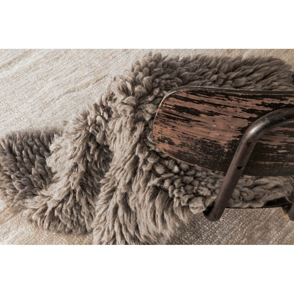 lorena-canals-sheep-of-the-world-woolly-sheep-grey-machine-washable-woolable-rug-lore-wo-woolly-gr- (5)