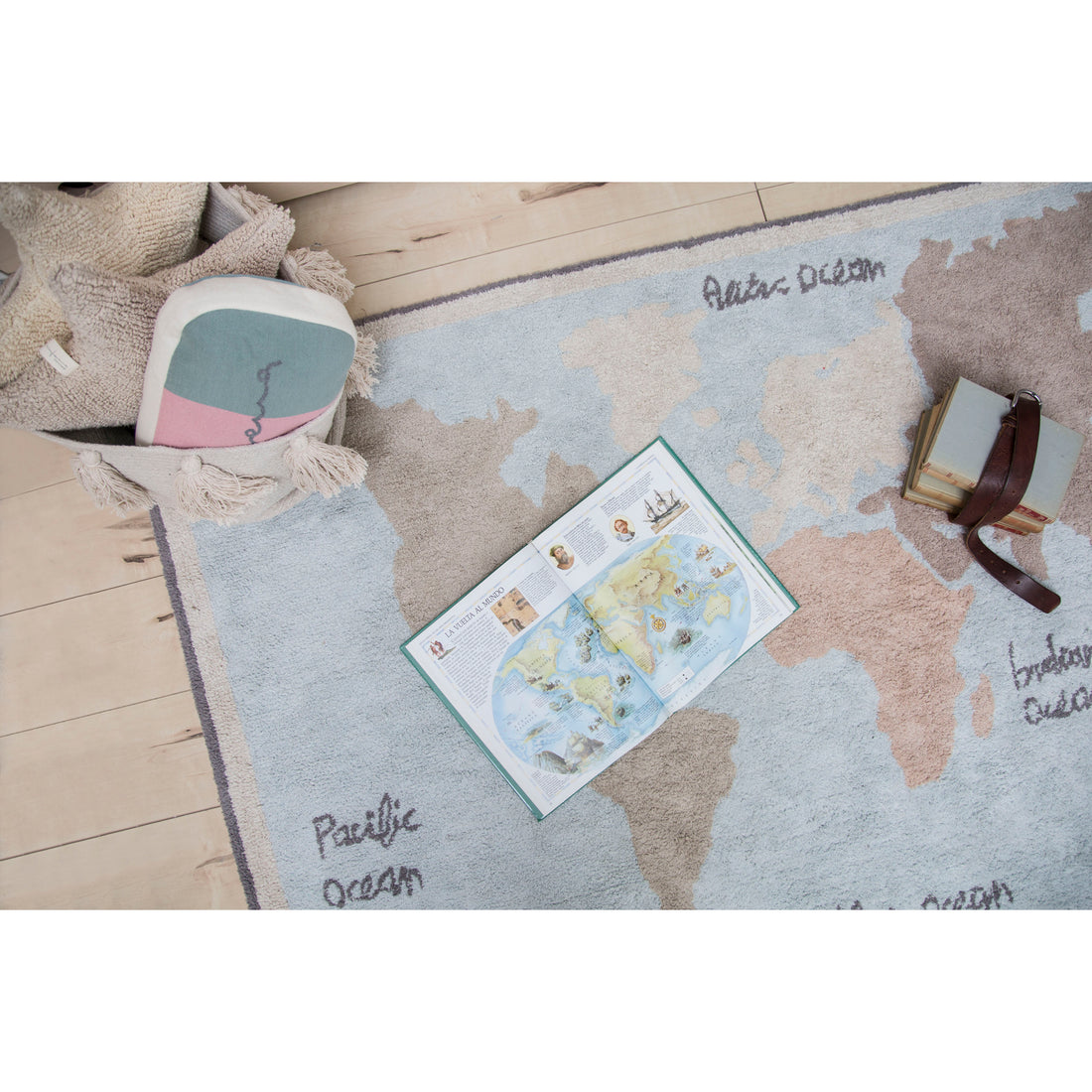 lorena-canals-vintage-map-machine-washable-rug- (10)