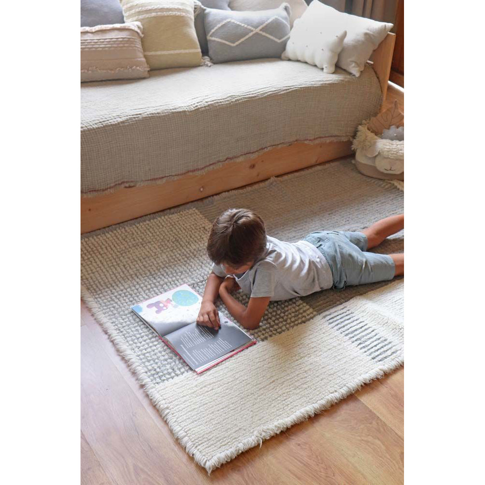 lorena-canals-woolable-kids-kaia-smoke-blue-machine-washable-woolable-rug-lore-wo-kaia-bl- (6)