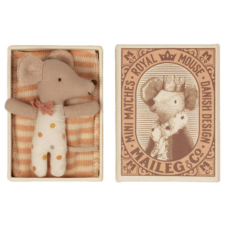 maileg-baby-mouse-sleepy-wakey-in-matchbox-girl mail-16171201- (1)