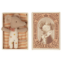 maileg-baby-mouse-sleepy-wakey-in-matchbox-girl mail-16171201- (1)