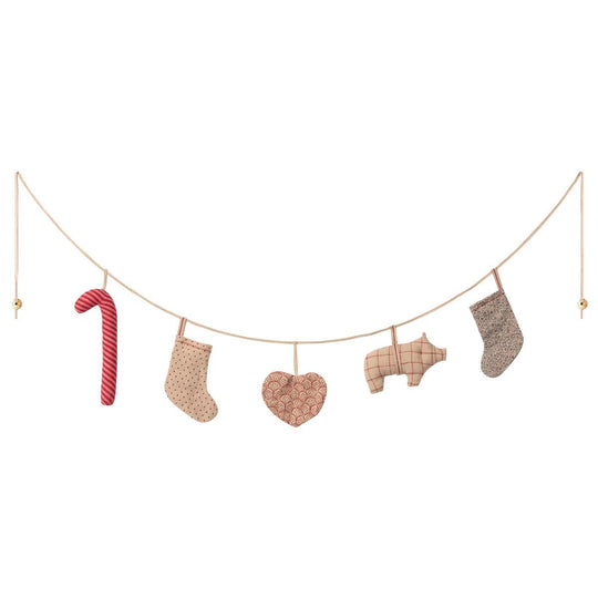 maileg-christmas-garland-small-with-5-ornaments- (1)