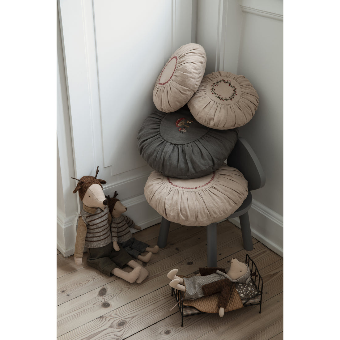 maileg-cushion-round-flower-circle- (2)