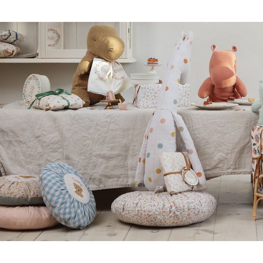 maileg-cushion-round-small-teddy-checked-mail-19252600- (3)