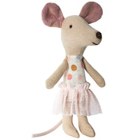 maileg-little-sister-mouse-in-box-02