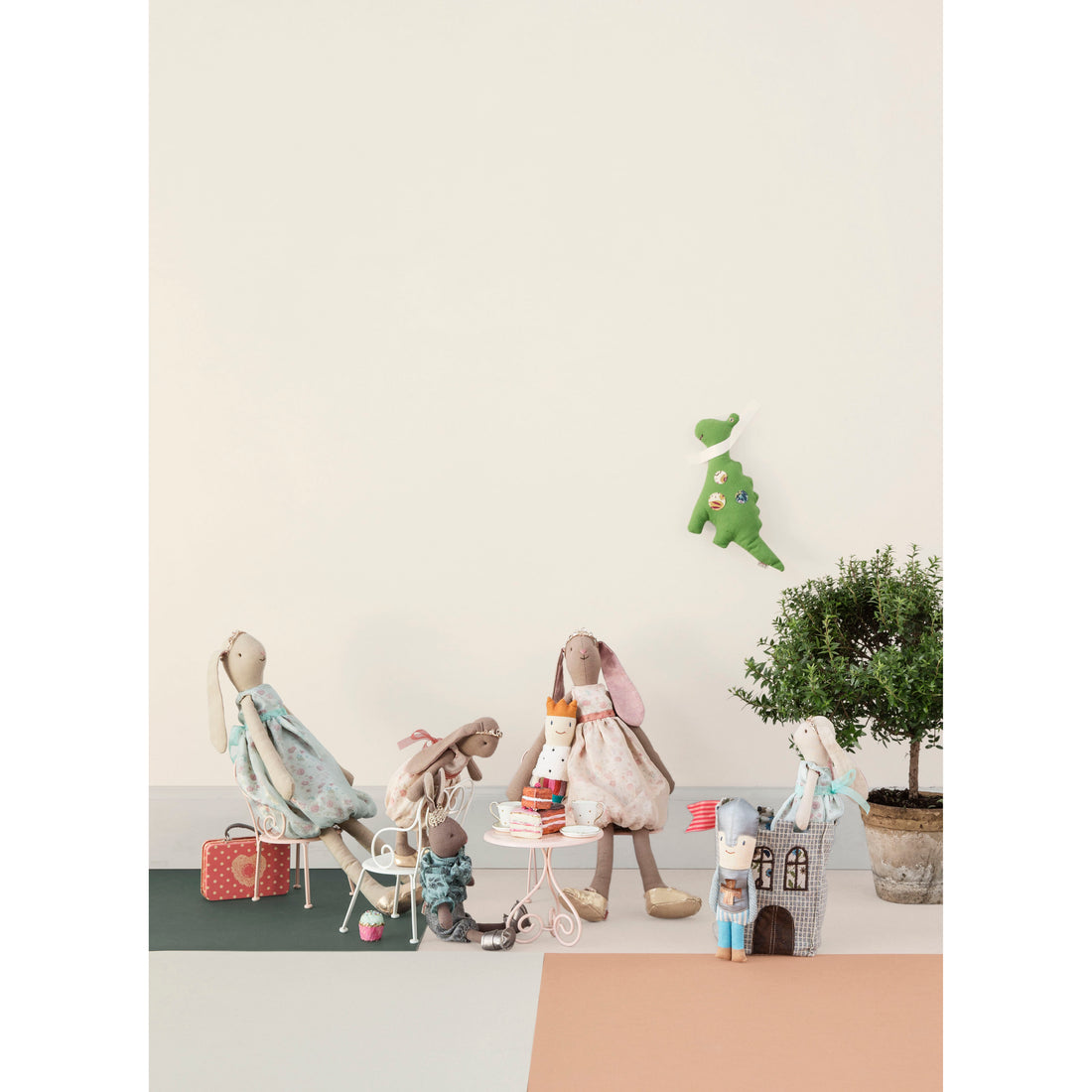 maileg-mega-bunny-light-daisy-02