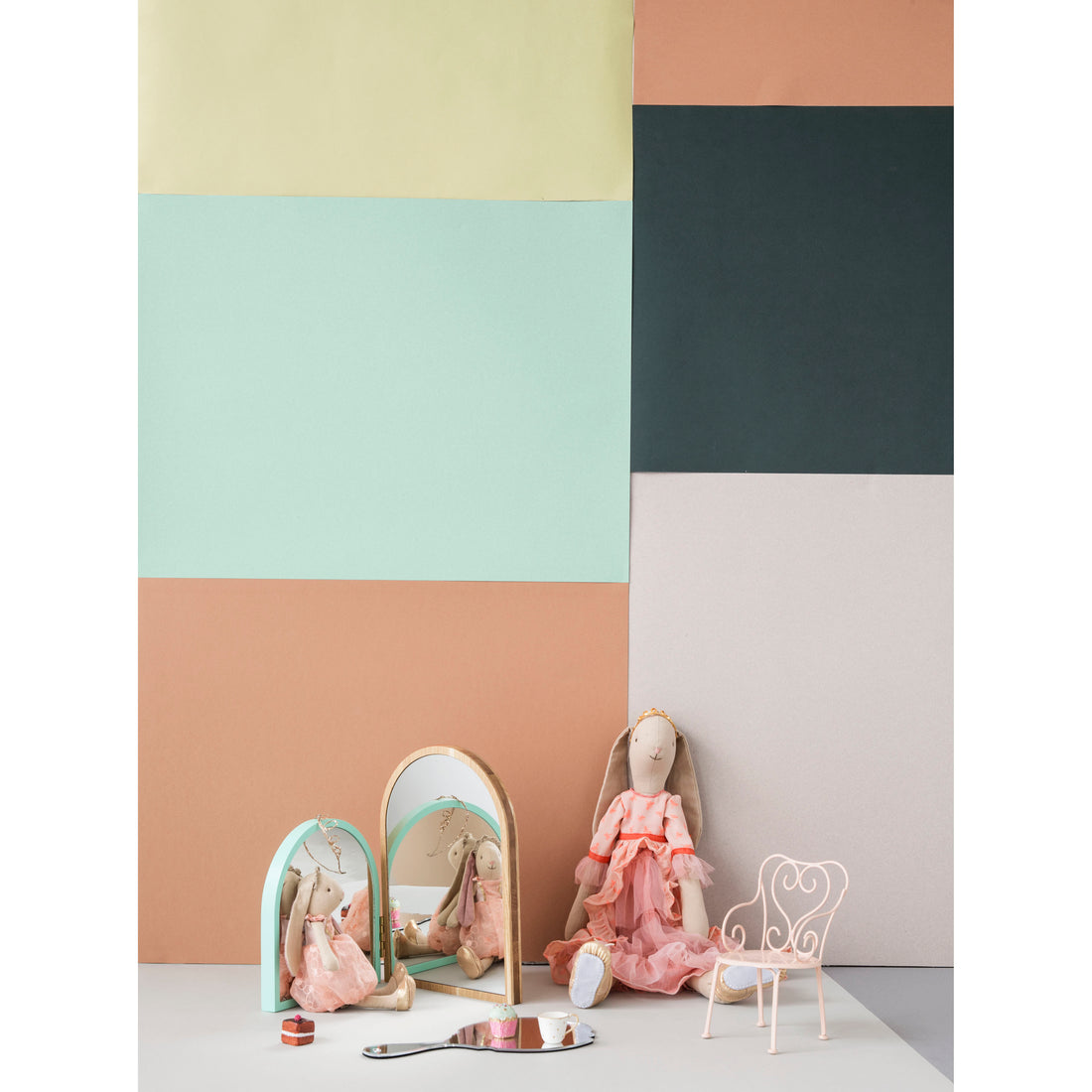 maileg-mega-bunny-light-daisy-03