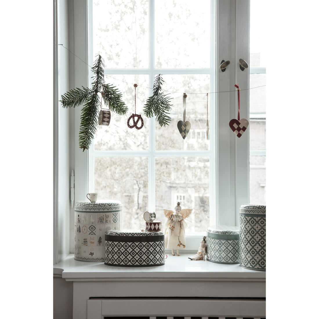 maileg-metal-ornament-pretzel-2-ass- (2)