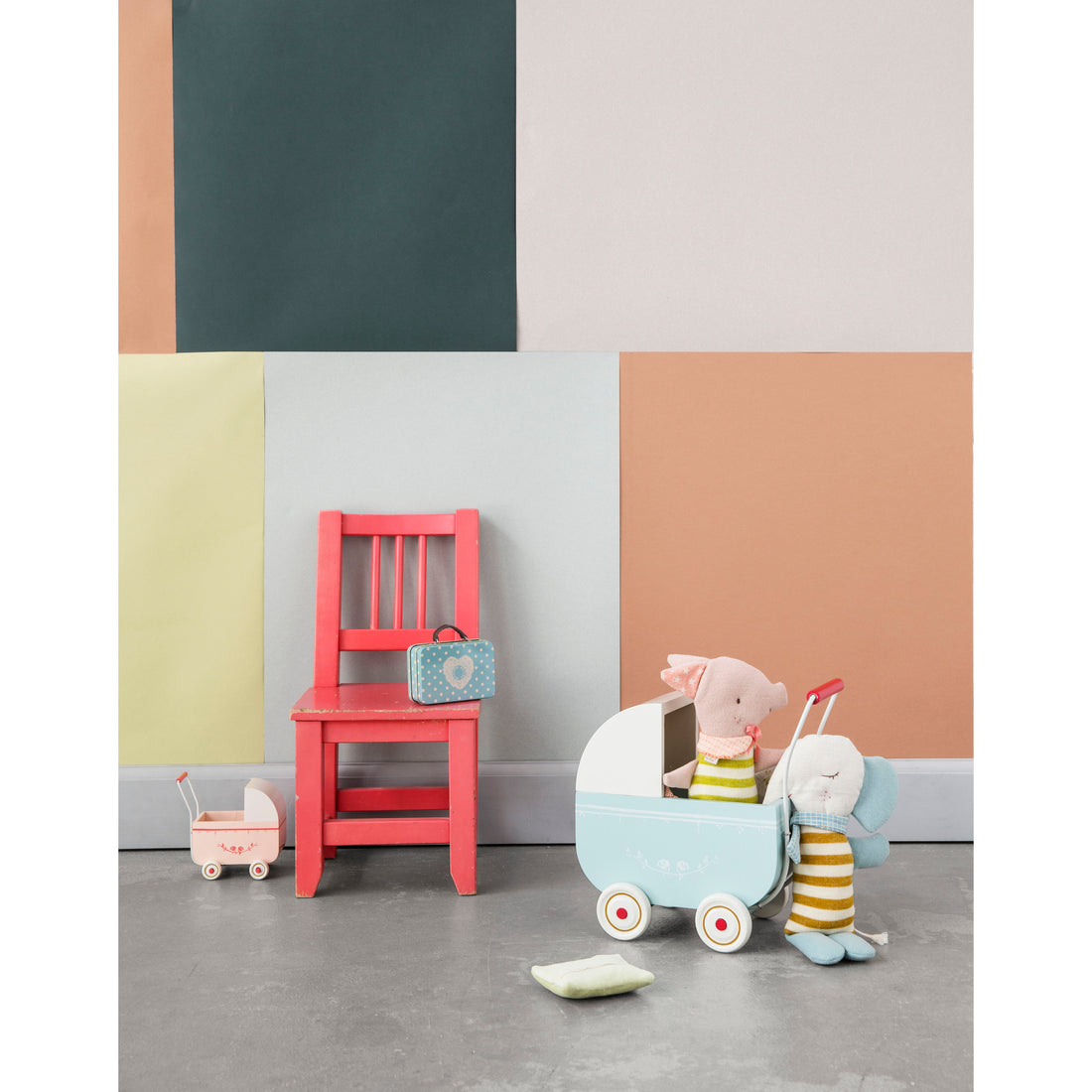 maileg-micro-pram-powder-03