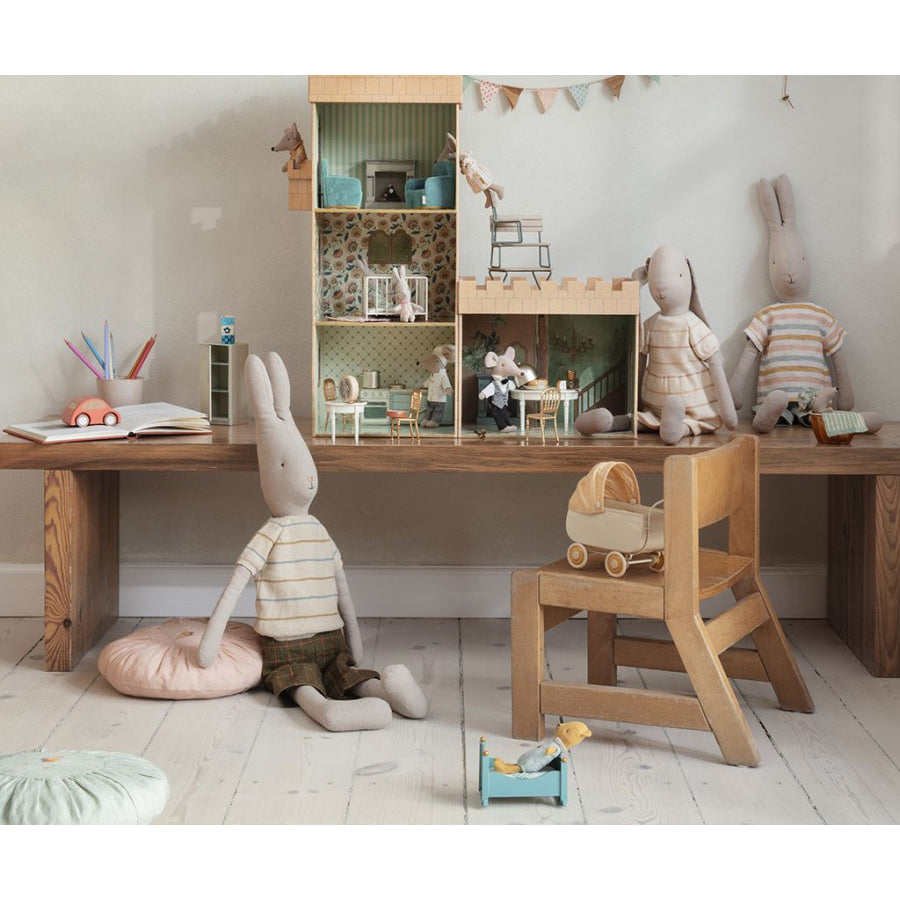 maileg-rabbit-size-5-pants-and-knitted-sweater-mail-16252000- (3)