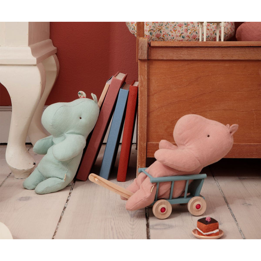 maileg-safari-friends-small-hippo-light-mint-mail-16260000- (2)