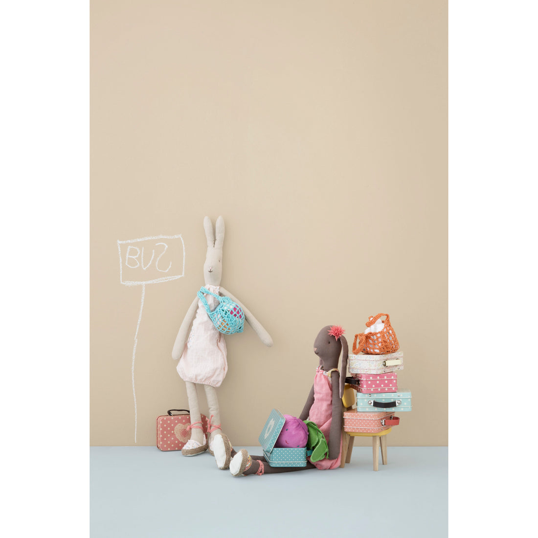 maileg-superhero-mouse-in-suitcase-03