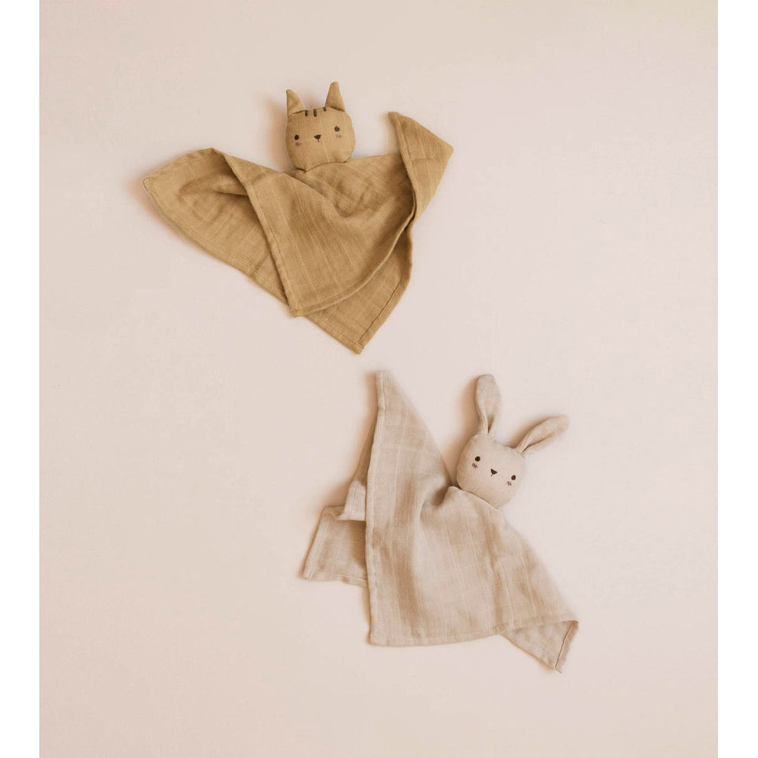 main-sauvage-cuddle-cloth-bunny-sand-33x33cm-main-cc-bun-sand- (2)