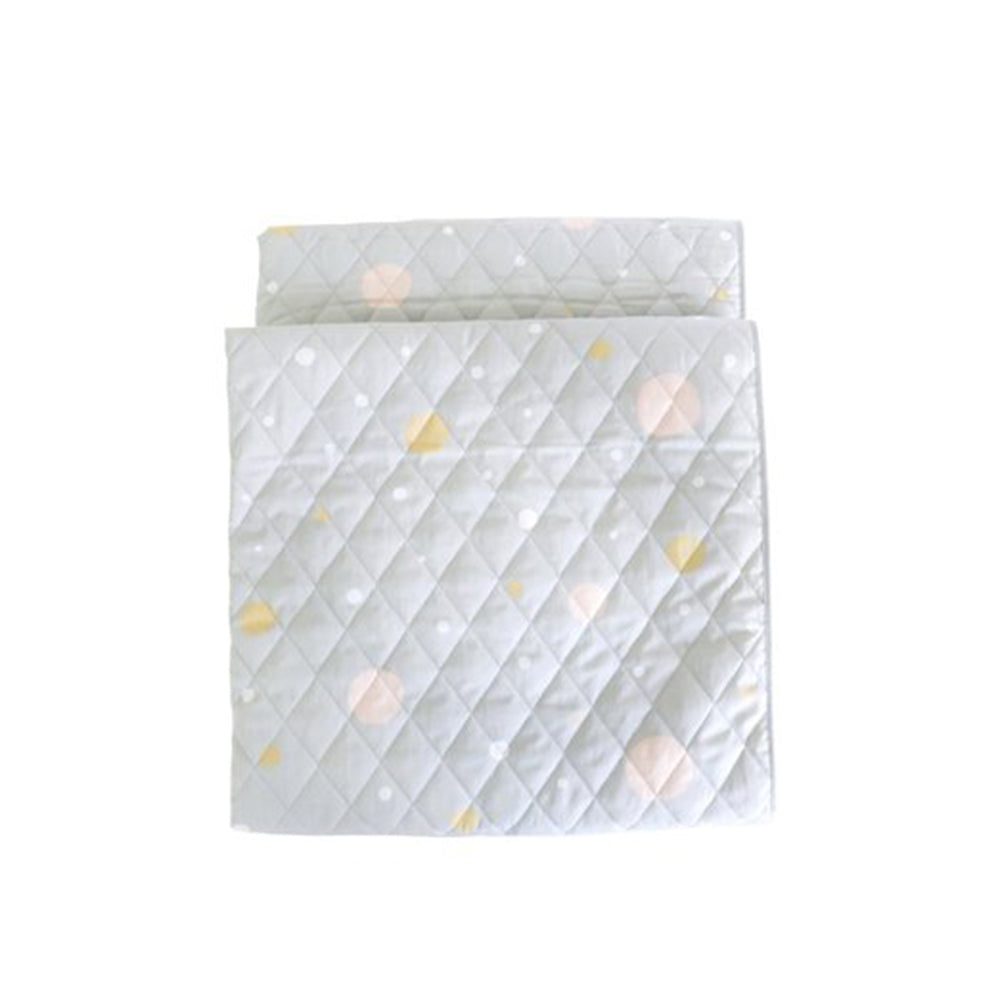 majvillan-quilted-blanket-children-confetti-grey- (1)