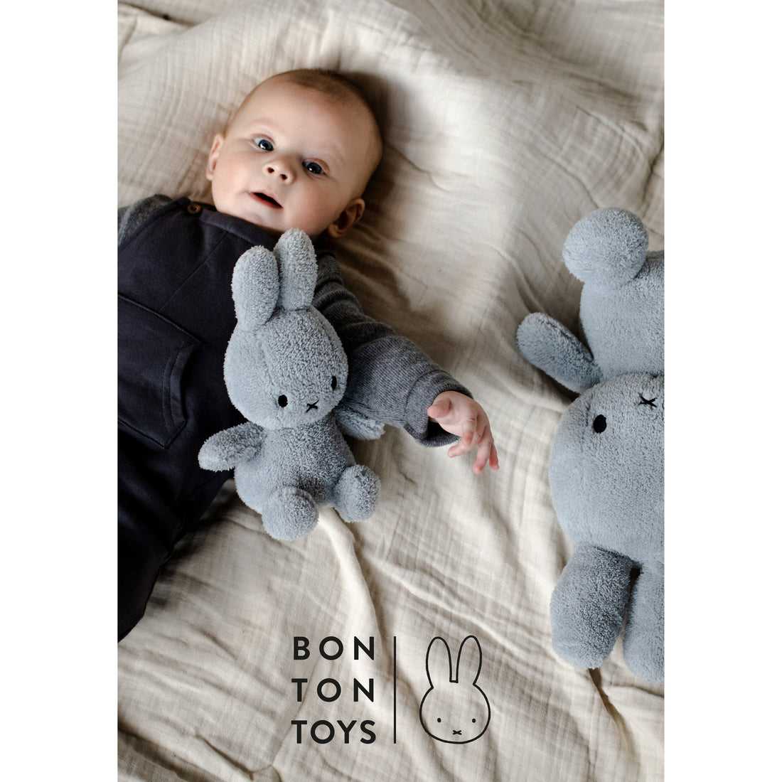 miffy-sitting-teddy-blue-23cm-miff-24182302- (4)