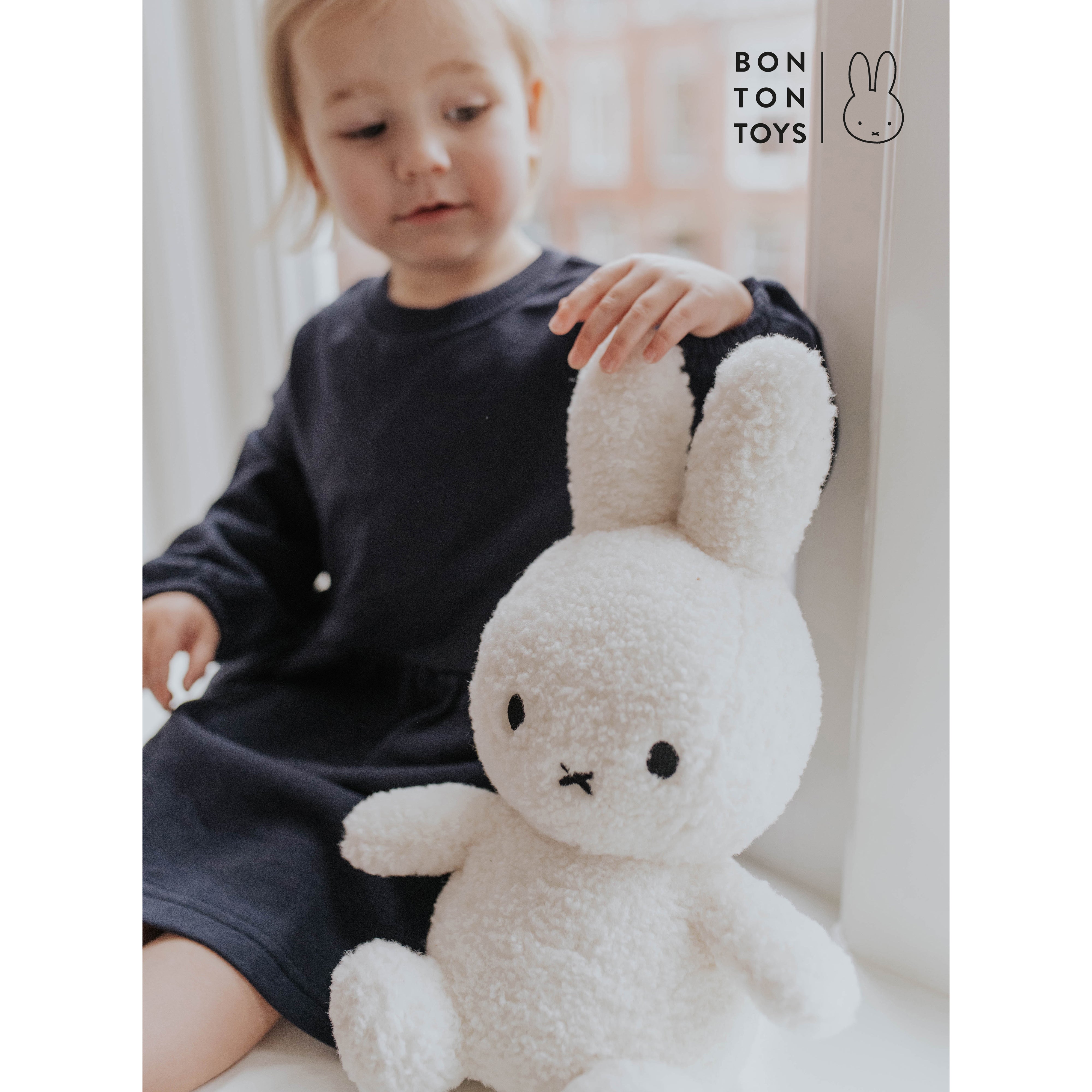 miffy-sitting-terry-cream-23cm-miff-24182192- (4)
