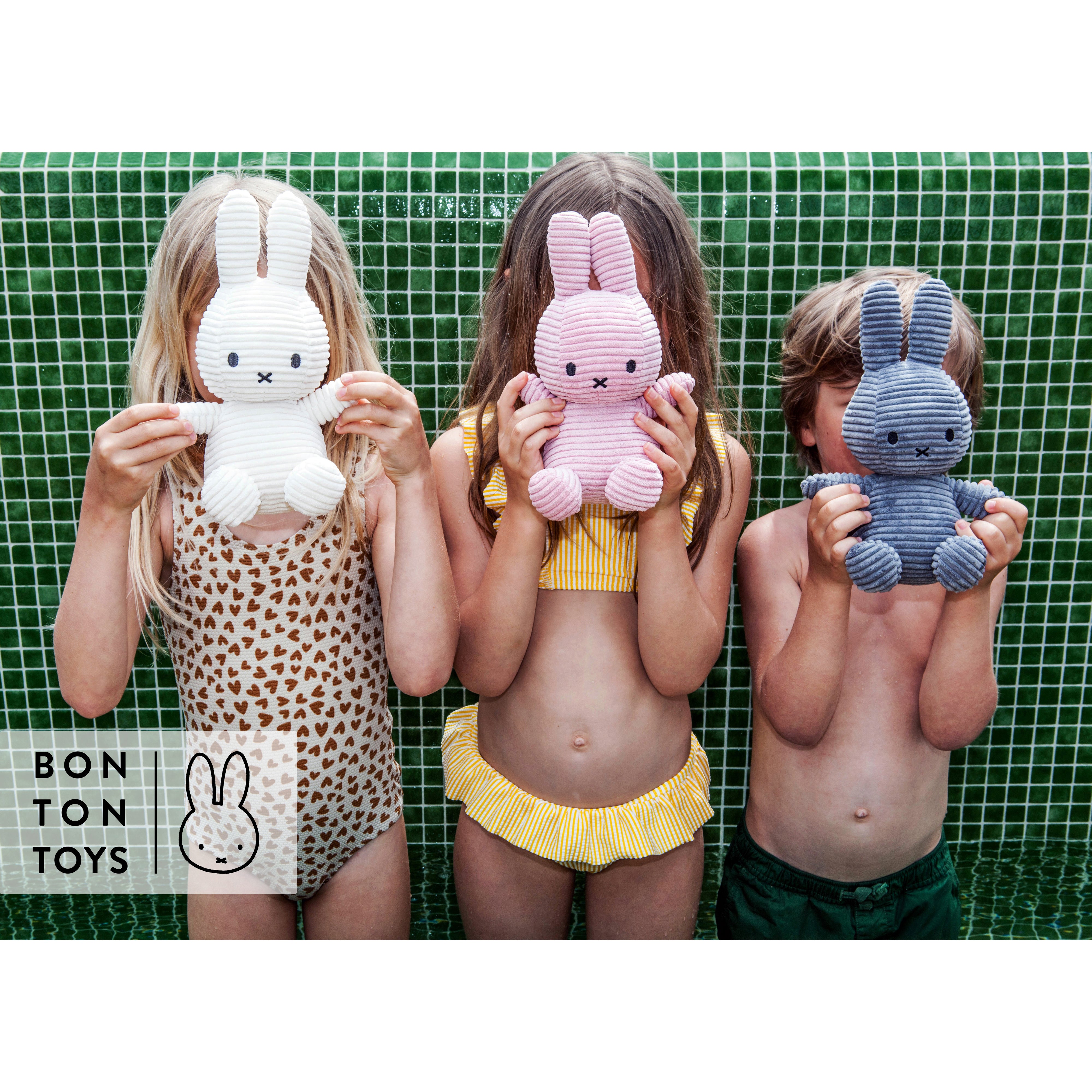 miffy-sitting-terry-cream-33cm-miff-24182196- (4)