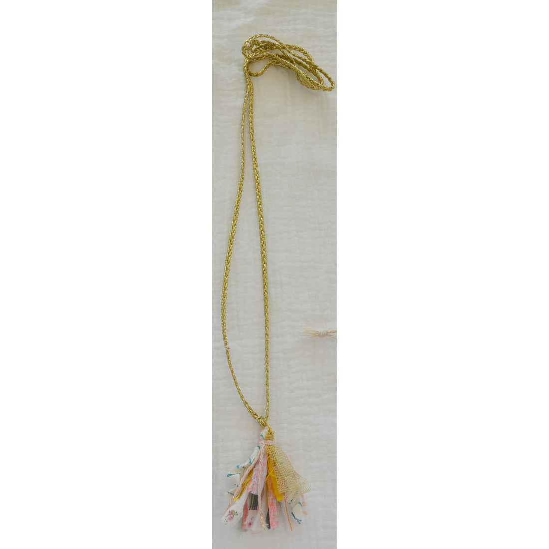 minina-loves-necklace-pompom-fabrics-and-braided-cord-gold- (1)