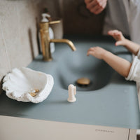 mushie-finger-toothbrush-blush-shifting-sand-mush-2550254- (4)