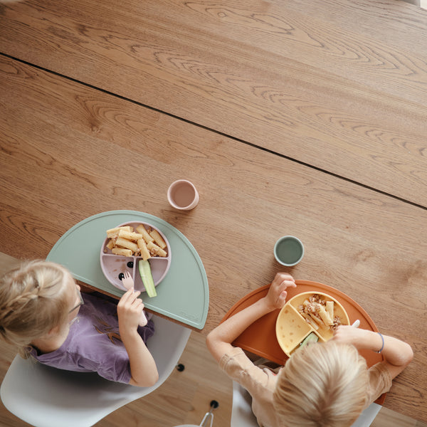 mushie-silicone-place-mat-cambridge-blue-mush-2370031- (5)