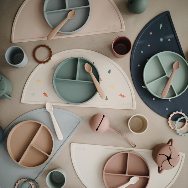 mushie-silicone-place-mat-planets-mush-2370145- (3)