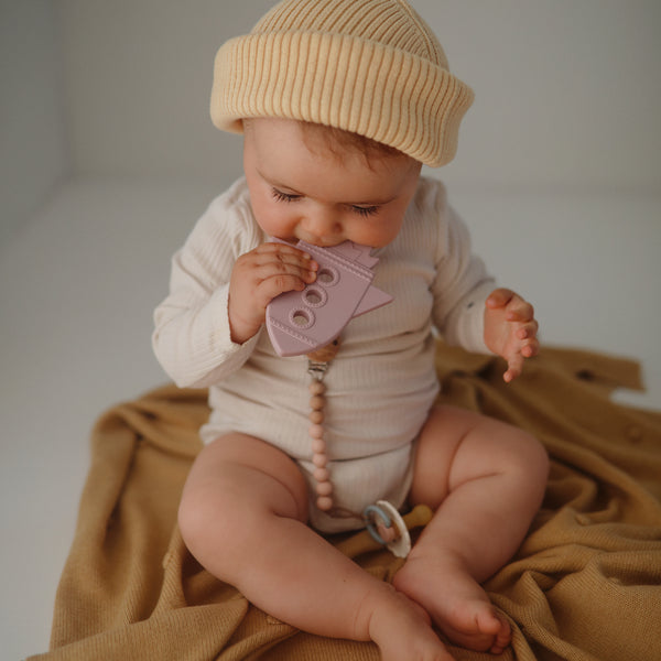 mushie-teether-rocket-soft-lilac-mush-2560456- (6)