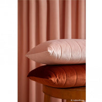 nobodinoz-akamba-velvet-cushion-bloom-pink- (2)