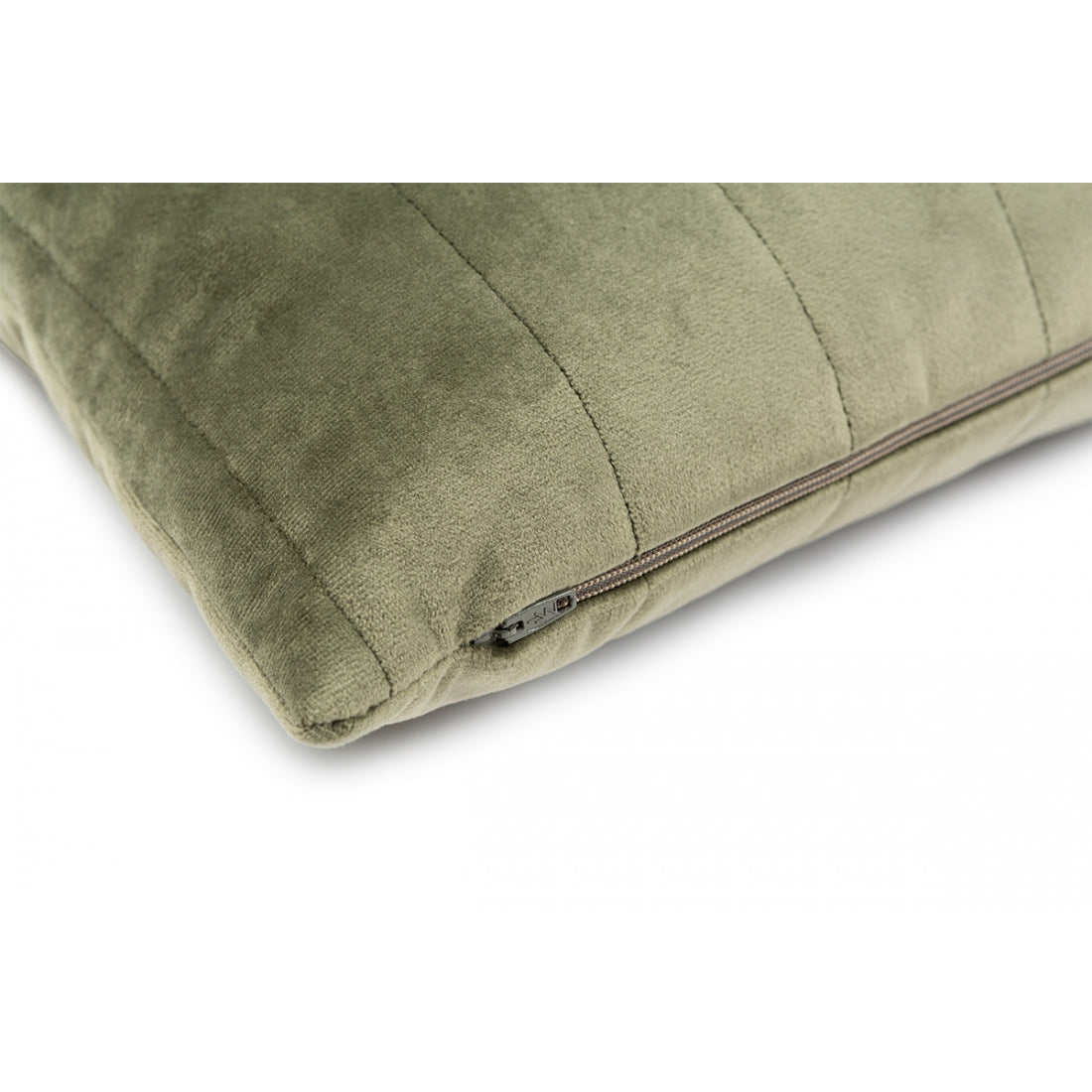 nobodinoz-akamba-velvet-cushion-olive-green-nobo-4920607- (2)