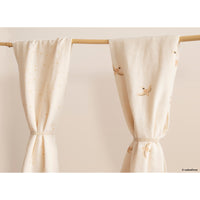nobodinoz-butterfly-swaddle-honey-sweet-dots-natural- (15)