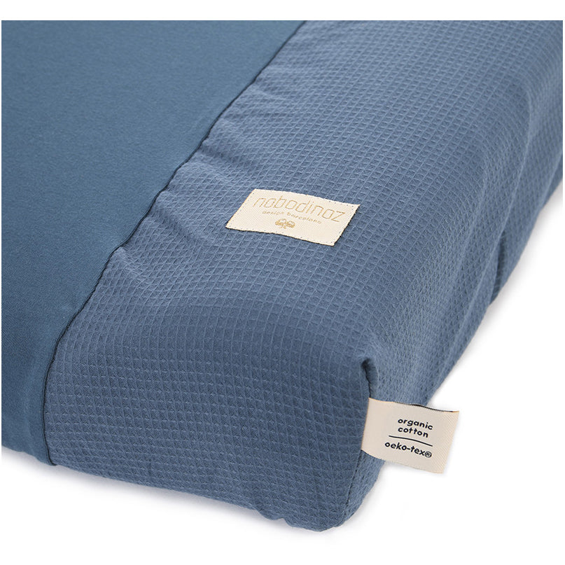 nobodinoz-calma-changing-cover-honeycomb-night-blue- (2)