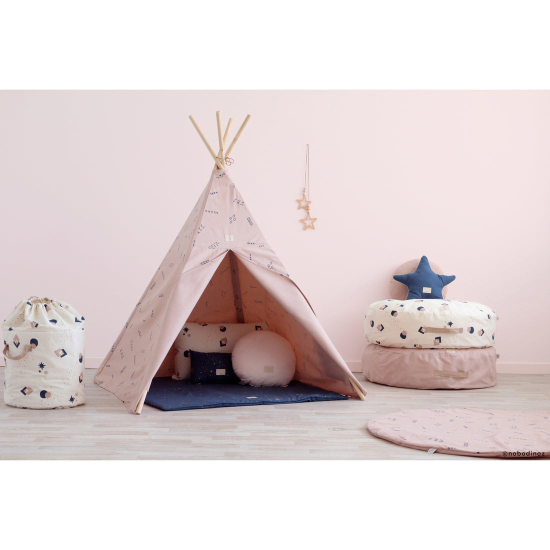 nobodinoz-colorado-square-playmat-blue-secrets-misty-pink- (3)