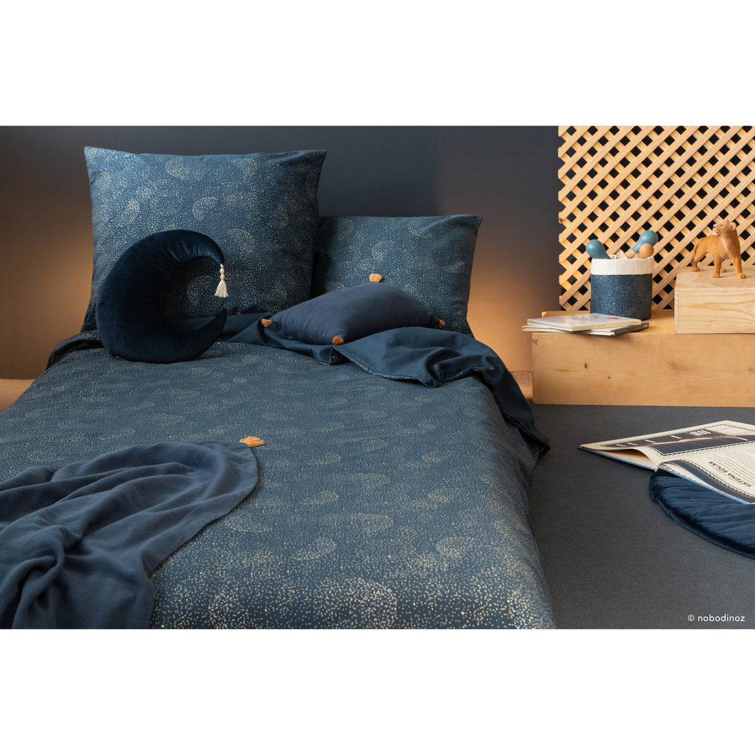 nobodinoz-duvet-himalaya-single-gold-bubble-night-blue- (3)