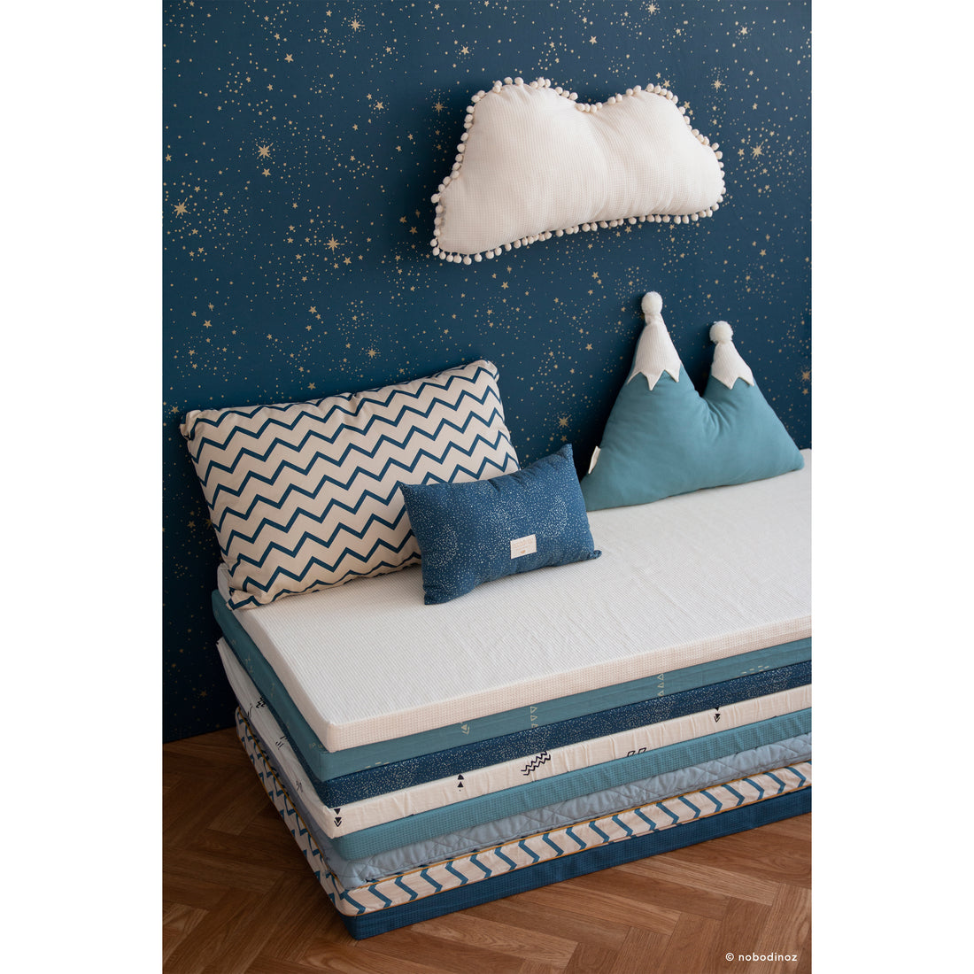 nobodinoz-duvet-himalaya-single-gold-stella-night-blue- (2)