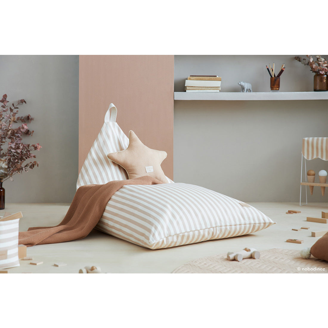 nobodinoz-essaouira-twill-beanbag-taupe-stripes-natural-nobo-4922267- (7)