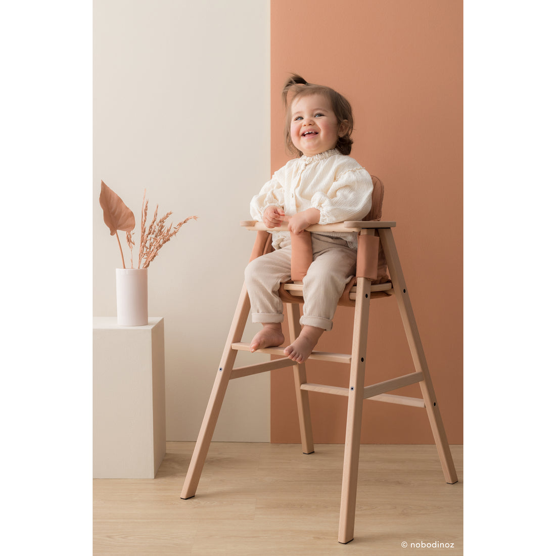 nobodinoz-growing-green-high-chair-cushion-sienna-brown- (3)