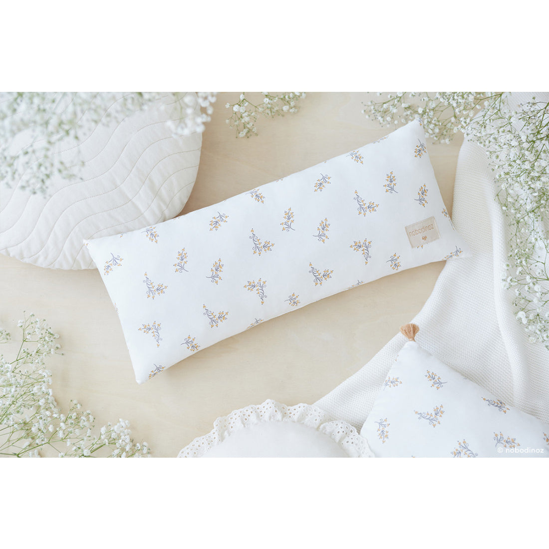 nobodinoz-hardy-long-cushion-flore-nobo-4921697- (2)